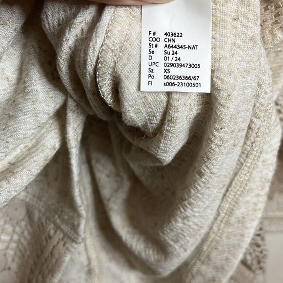 LOGO Linens by Lori Goldstein Scoop Neck Knit Top with Crochet Lace XS - Picture 9 of 12